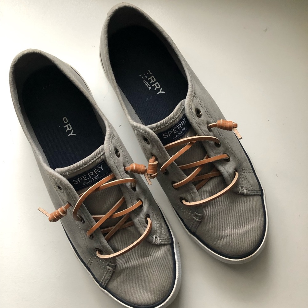 Women’s Sperry slip on sneakers. Size 9